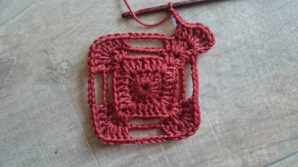 Sofia - Vibrant Vintage CAL 6 Sofia Toer 5a