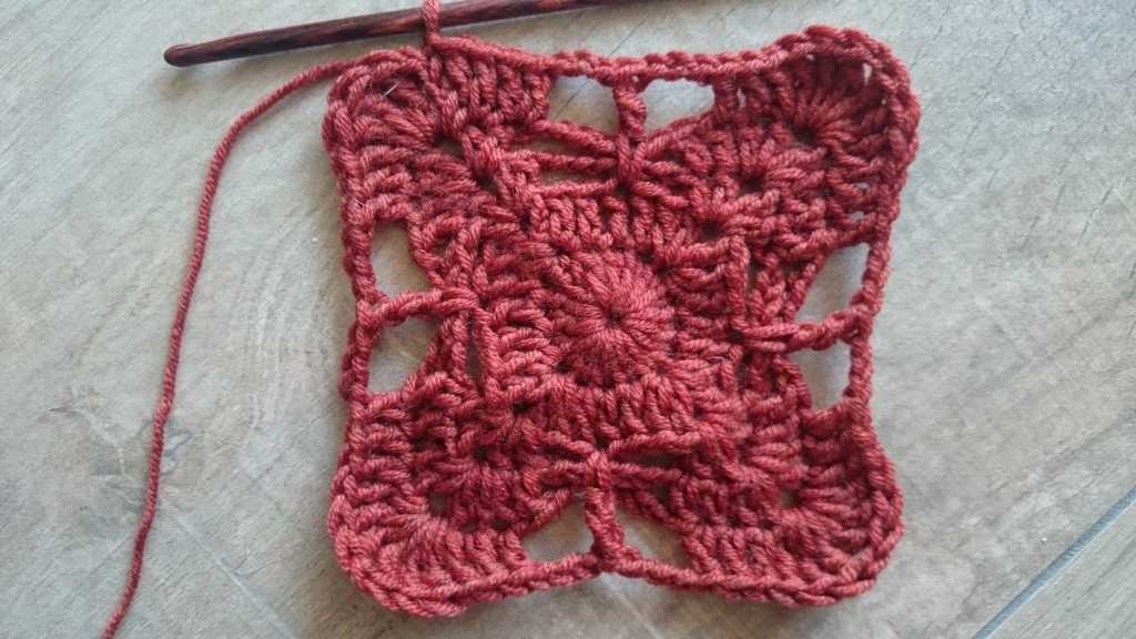 Sofia - Vibrant Vintage CAL 8 Sofia Toer 5c