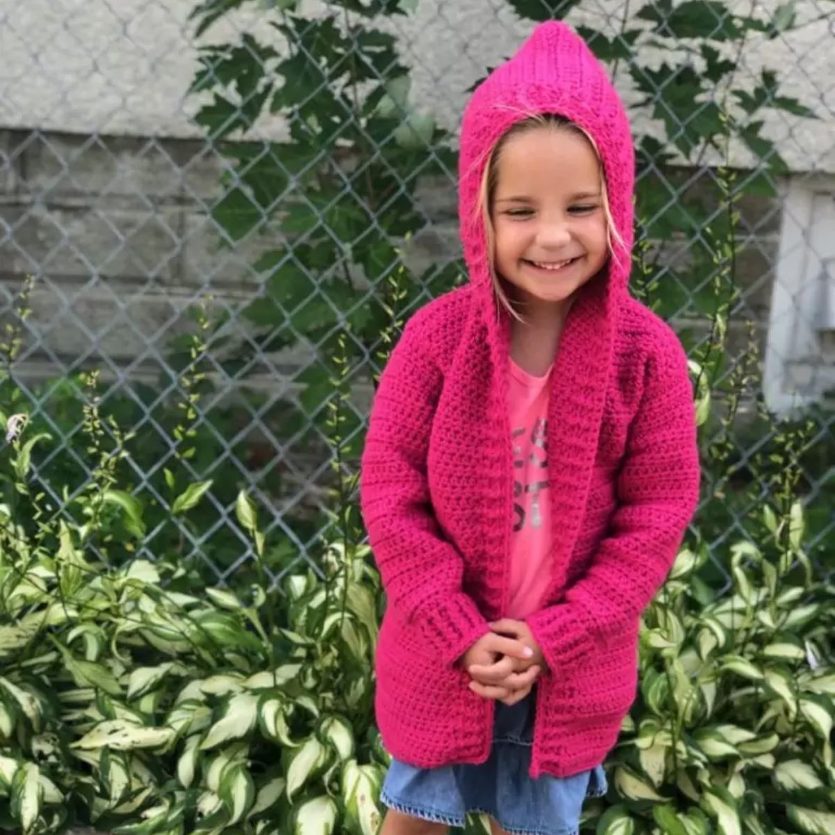 Painted Canyon Cardigan - Gratis Haakpatroon (maat 4 tot 5 jaar)