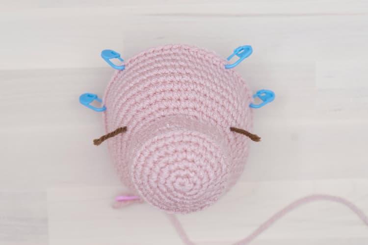 crochet pig pattern tutorial 2 round 20 ears