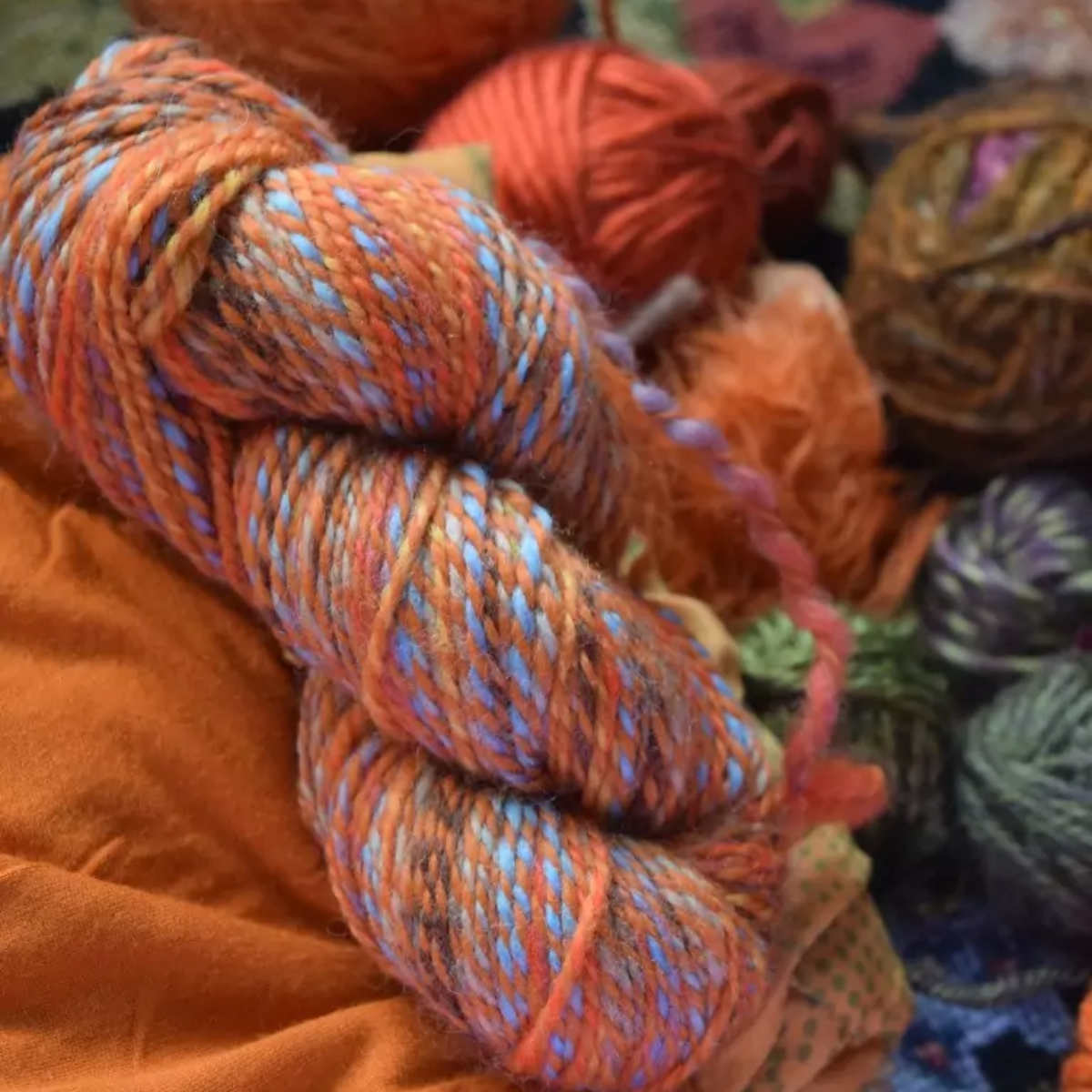Gratis haakpatroon Festival Riem Materialen verzamelen - Accessoires - Geschikt voor restjes garen