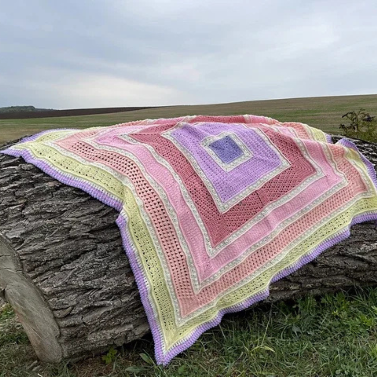Gratis haakpatroon Texture is Everything - Deel 6 - Deken, Vierkante Dekens - Stylecraft Special DK - haaknaald 4 mm