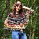 Dagdromer Poncho Haakpatroon 185 Gratis haakpatroon Dagdromer Poncho Haakpatroon - Accessoires, Omslagdoek - Geschikt voor restjes garen