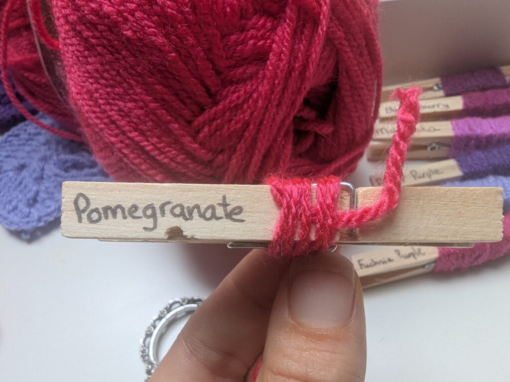 Hoe en waarom zou je garen wasknijpers maken? 14 PXL 20250528 123513497