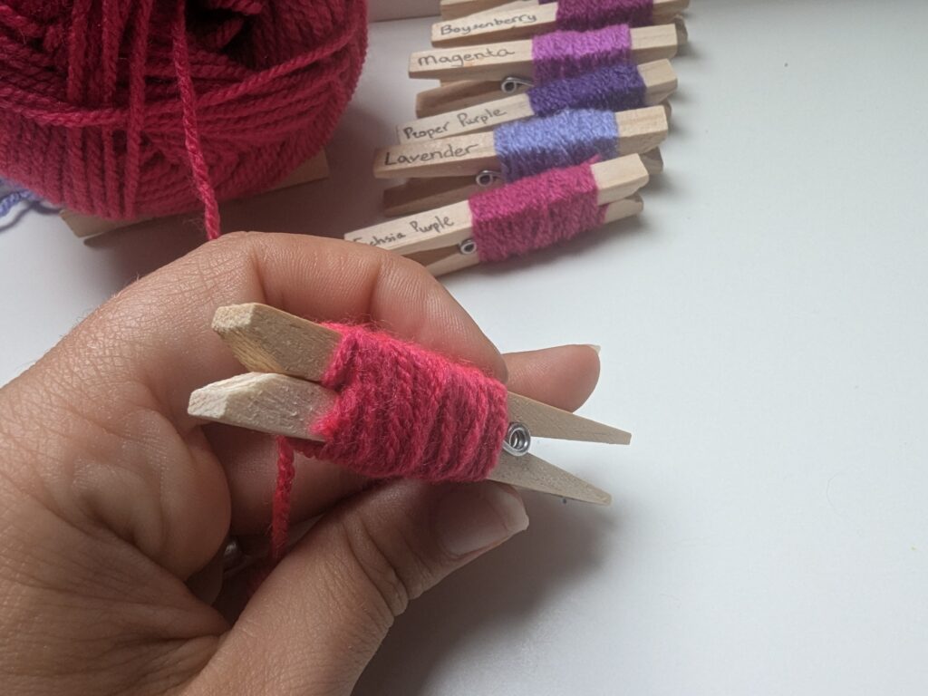 Hoe en waarom zou je garen wasknijpers maken? 17 PXL 20250528 123614374