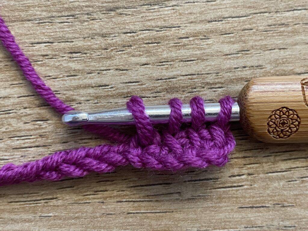 Gekoppelde dubbelstokjes stap 12