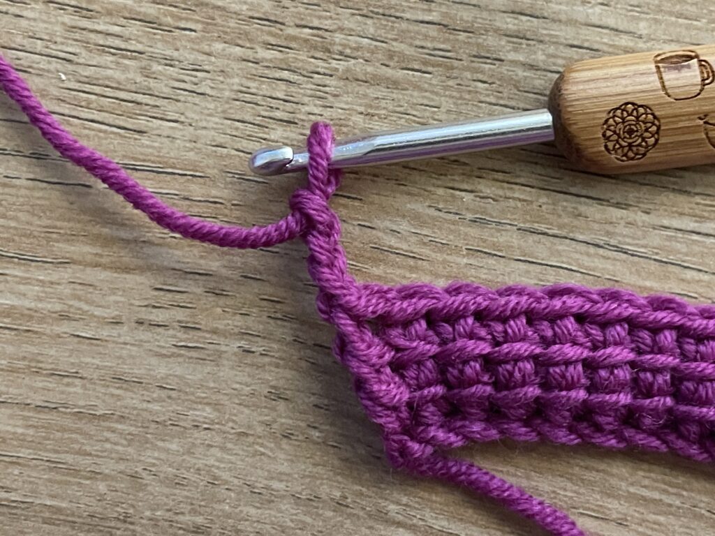 Gekoppelde dubbelstokjes stap 15