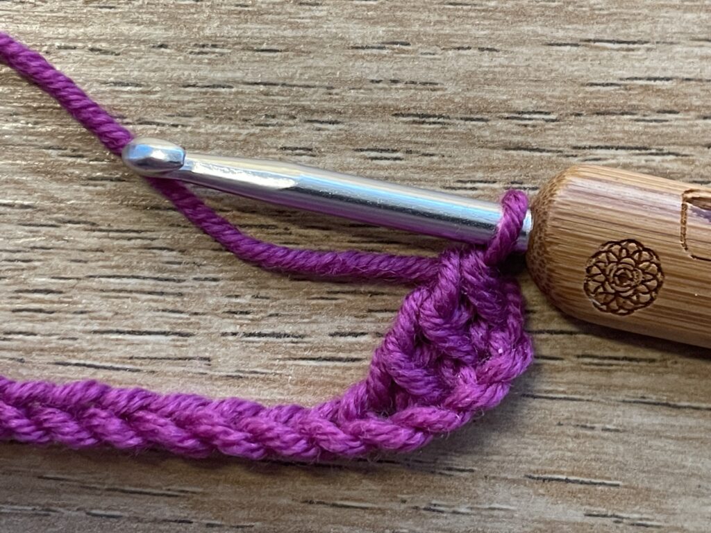 Gekoppelde dubbelstokjes stap 8