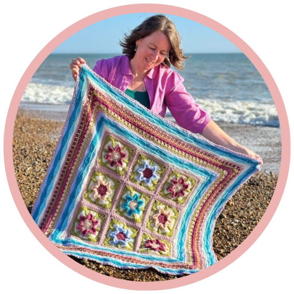 CAL - #337 6 Kustbloemen deken Coastal Crochet Galerij