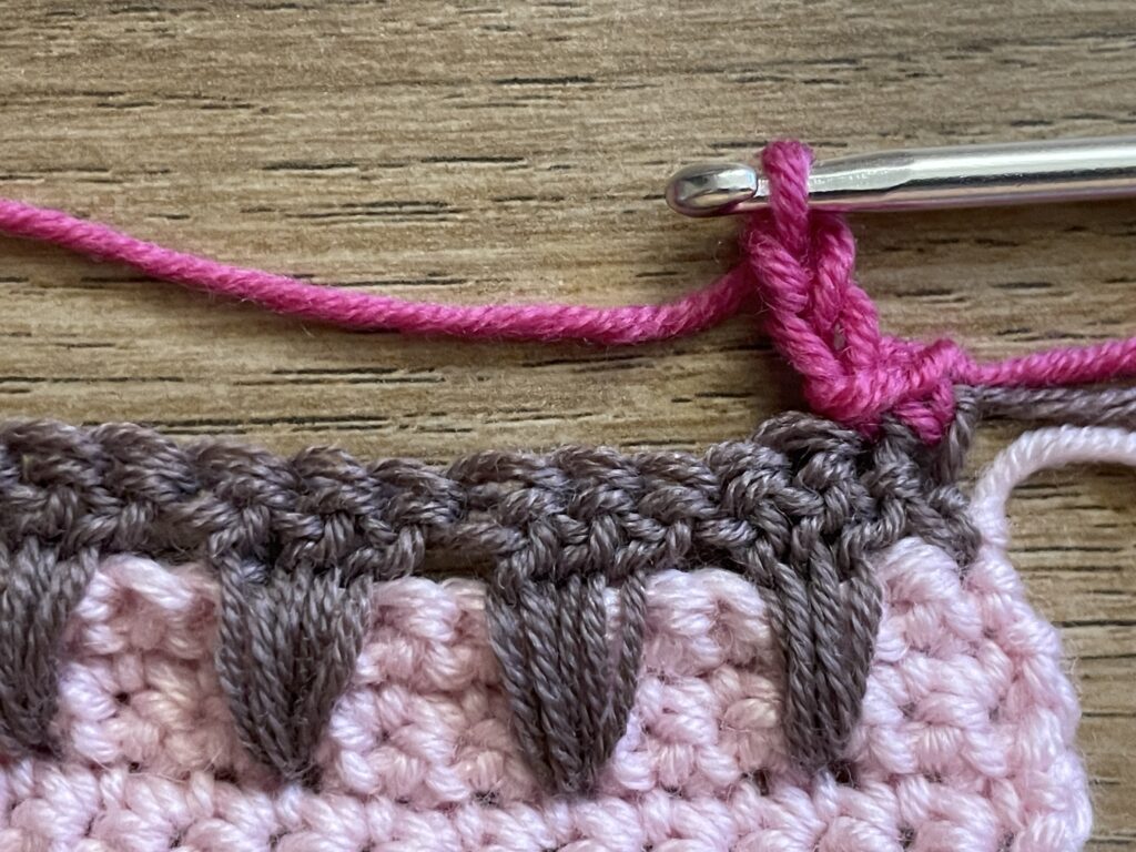 IJsje met 1 bolletje steek stap 20