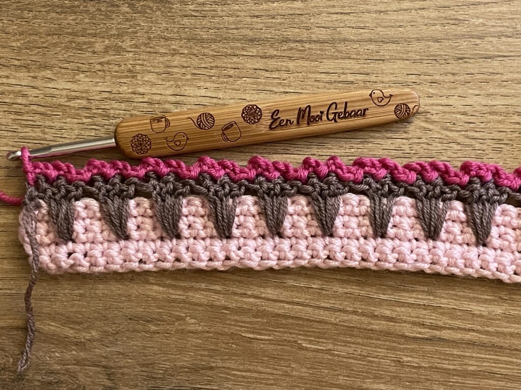 IJsje met 1 bolletje steek stap 24