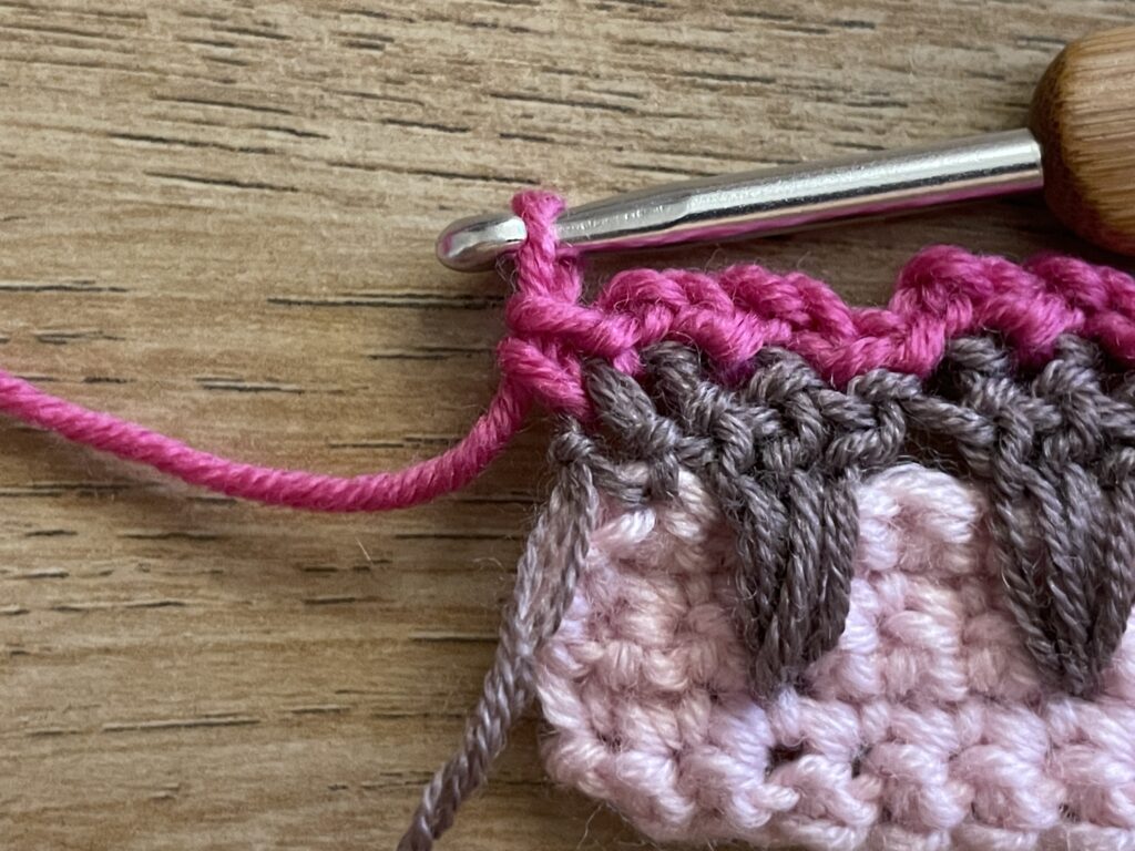 IJsje met 1 bolletje steek stap 25