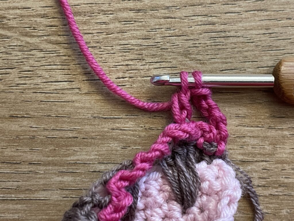 IJsje met 1 bolletje steek stap 32