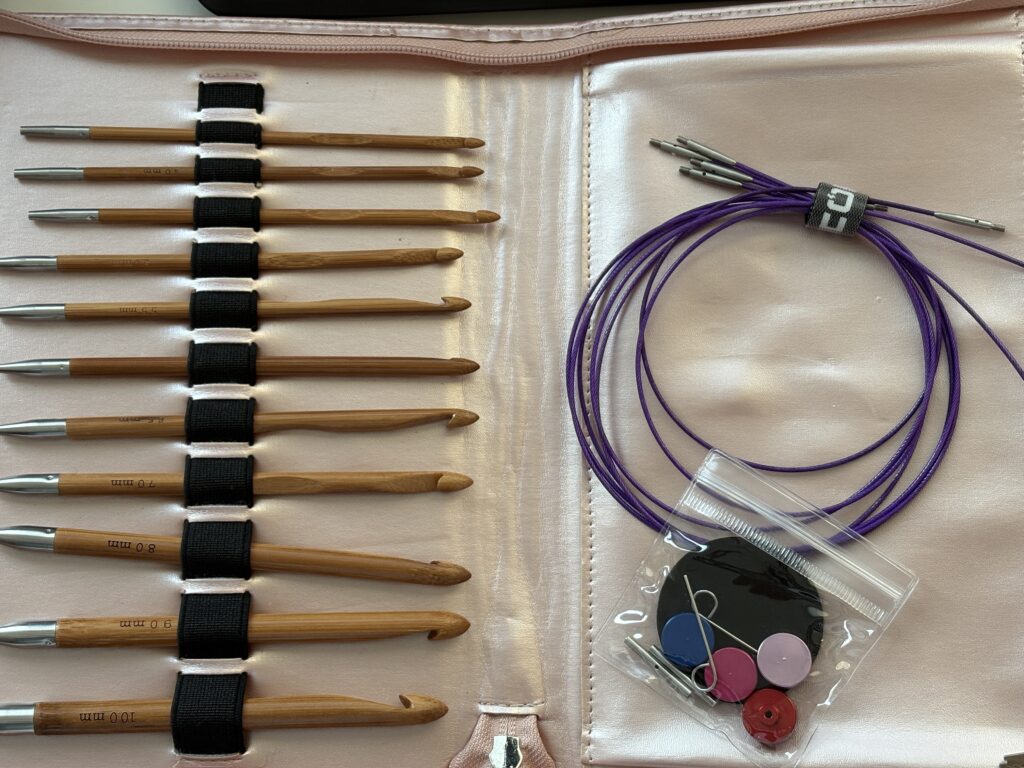 Tunisch entrelac met een twist steek 3 Tunisch Enterlac twist haaknaald foto 1