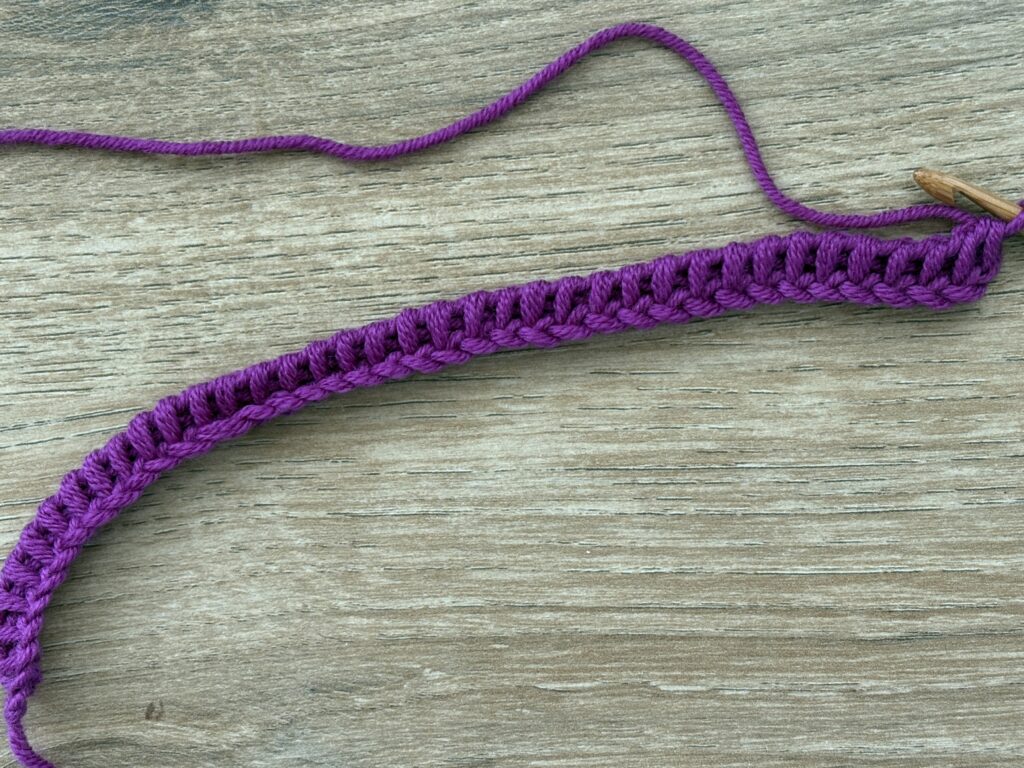 Tunisch entrelac met een twist steek 12 Tunisch Enterlac twist stap 7