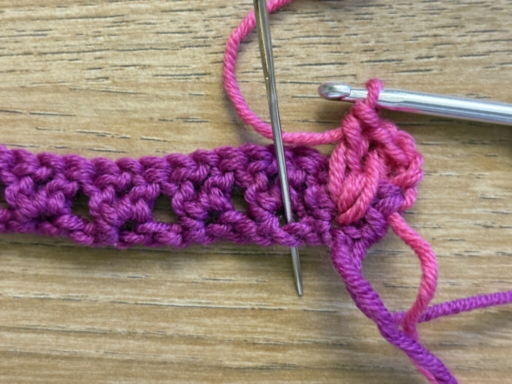 Genestelde V steek stap 17