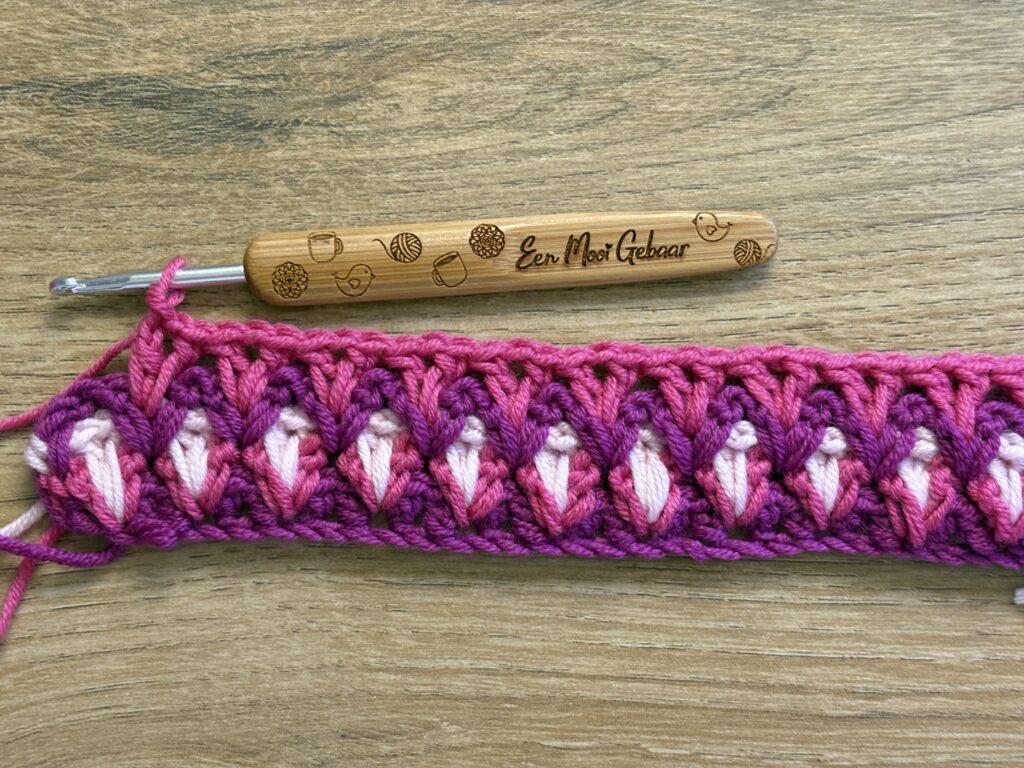 Genestelde V steek stap 40