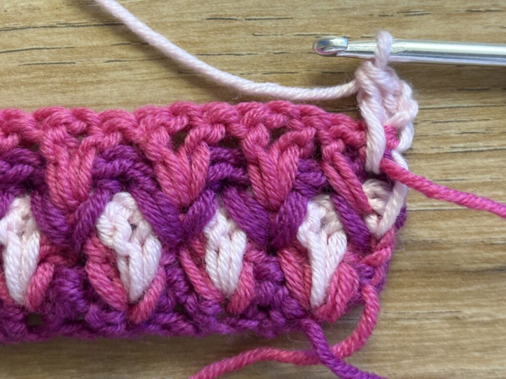 Genestelde V steek stap 45