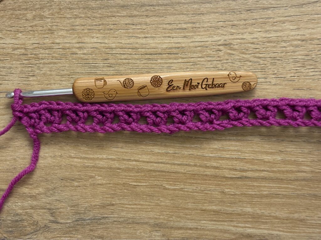 Genestelde V steek stap 8