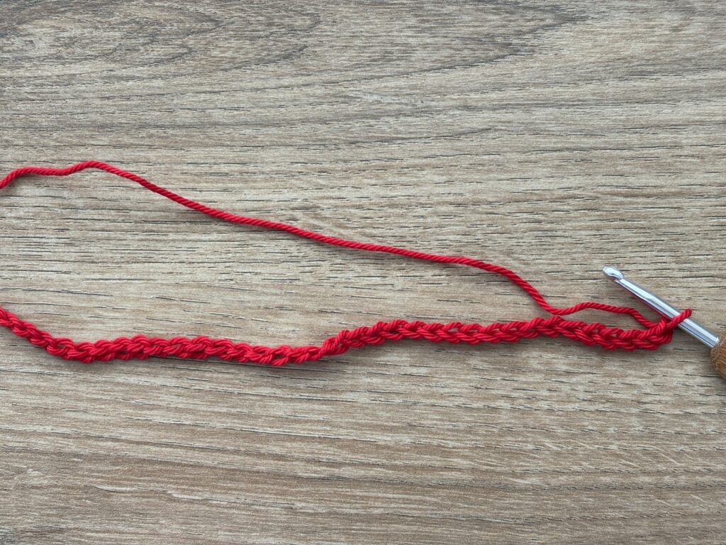 Aardbeisteek haken 69 Aardbeiensteek stap 1